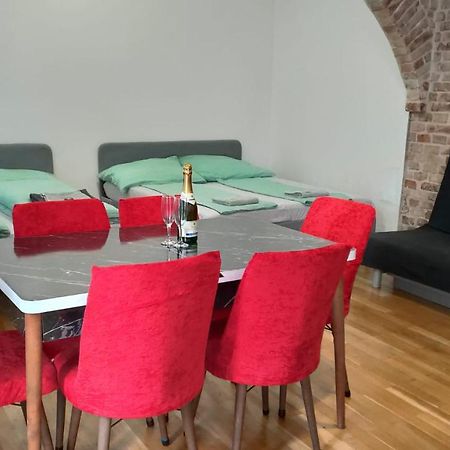 Cozynite Premium Apartment Stadthalle Viyana Dış mekan fotoğraf