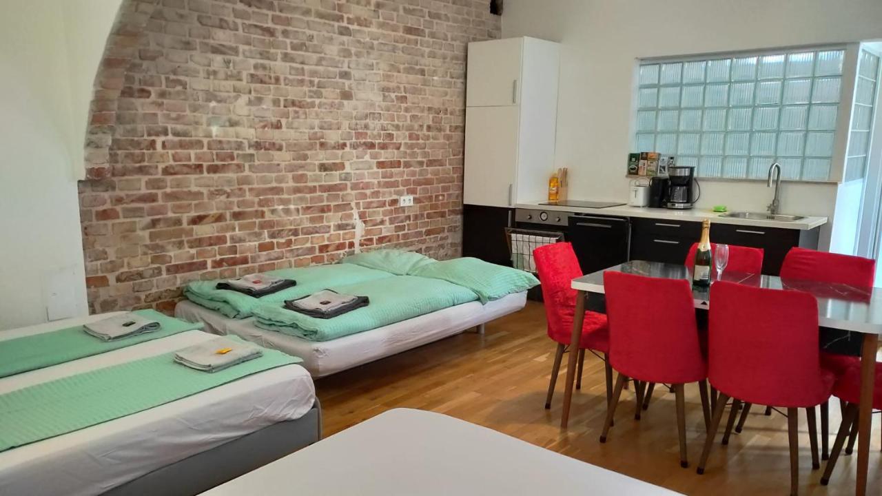 Cozynite Premium Apartment Stadthalle Viyana Dış mekan fotoğraf