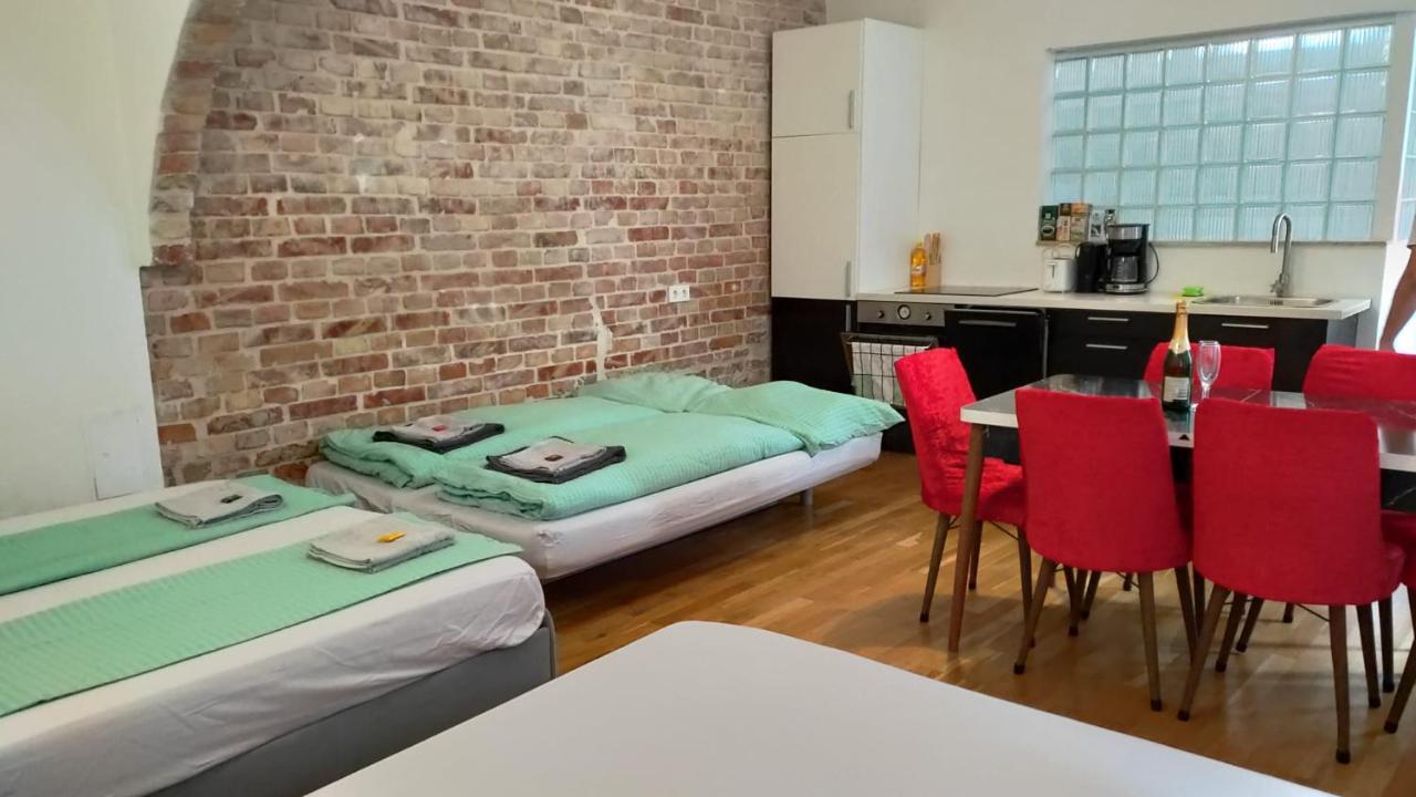 Cozynite Premium Apartment Stadthalle Viyana Dış mekan fotoğraf